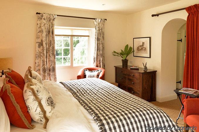 The Hare & Hounds Hotel Tetbury Habitación foto